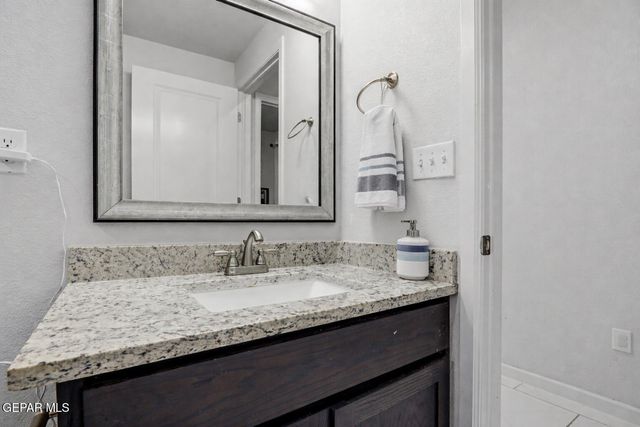 1065 HOPPAS Street, El Paso, TX 79932