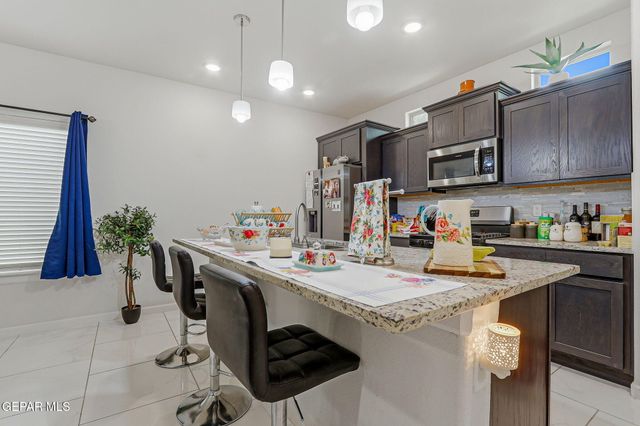 1065 HOPPAS Street, El Paso, TX 79932