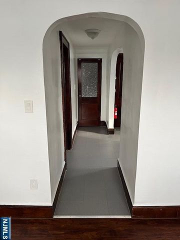 122 Vreeland Avenue FL 2, Clifton, NJ 07011