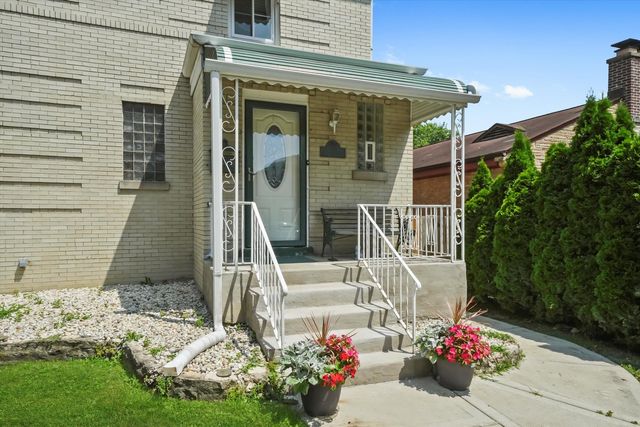 1643 Home Avenue, Berwyn, IL 60402