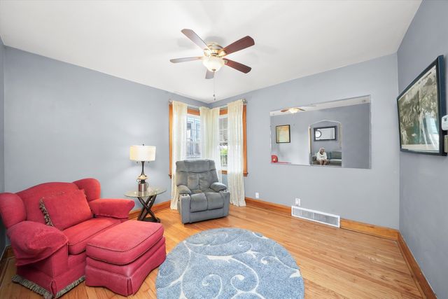 1643 Home Avenue, Berwyn, IL 60402