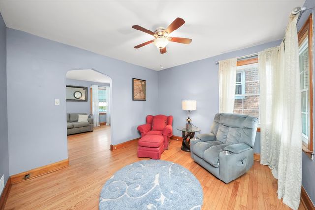 1643 Home Avenue, Berwyn, IL 60402