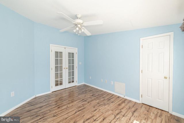25 KNOLLWOOD DR, Mays Landing, NJ 08330