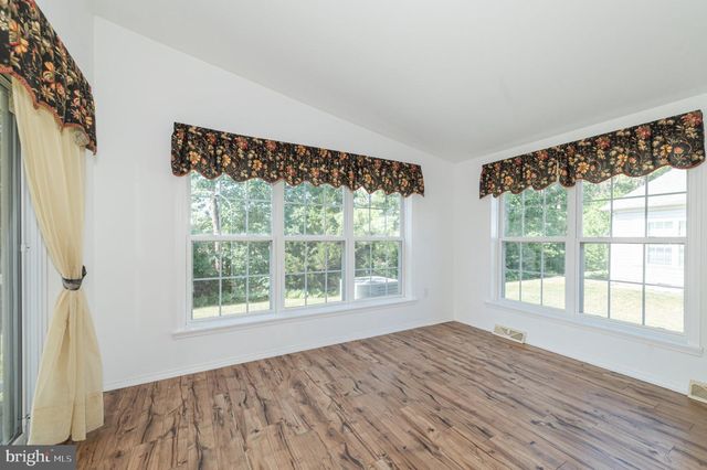 25 KNOLLWOOD DR, Mays Landing, NJ 08330