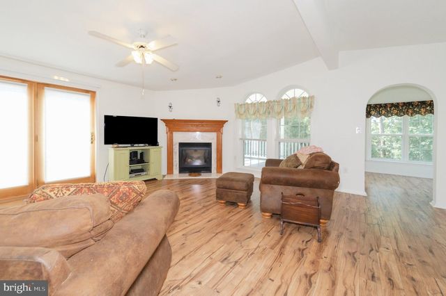 25 KNOLLWOOD DR, Mays Landing, NJ 08330