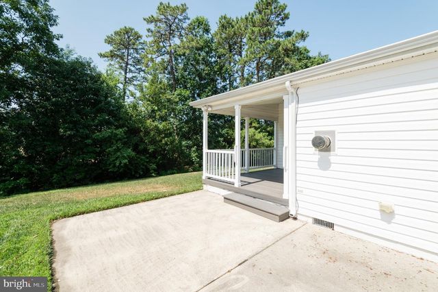 25 KNOLLWOOD DR, Mays Landing, NJ 08330