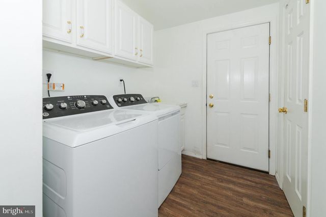 25 KNOLLWOOD DR, Mays Landing, NJ 08330