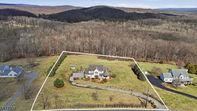 122 Millbrook Rd, Hardwick Twp., NJ 07825