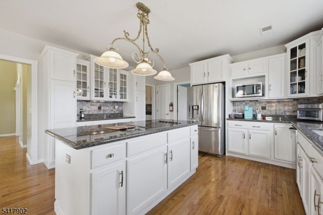 122 Millbrook Rd, Hardwick Twp., NJ 07825