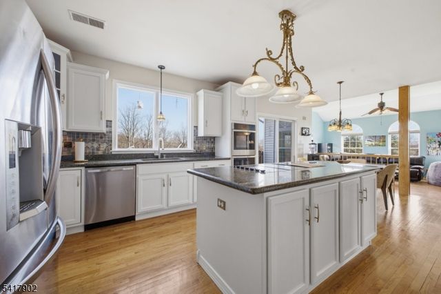 122 Millbrook Rd, Hardwick Twp., NJ 07825