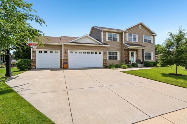 406 Chelsea Way, Dane, WI 53529
