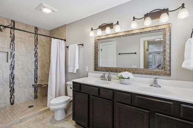 406 Chelsea Way, Dane, WI 53529