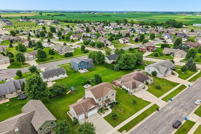 406 Chelsea Way, Dane, WI 53529