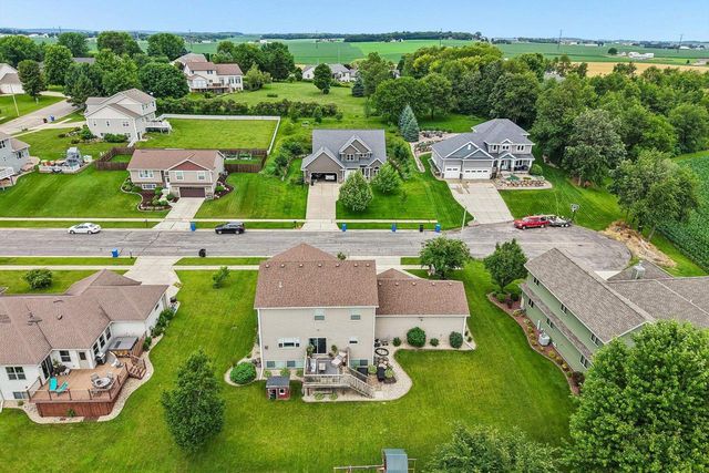 406 Chelsea Way, Dane, WI 53529