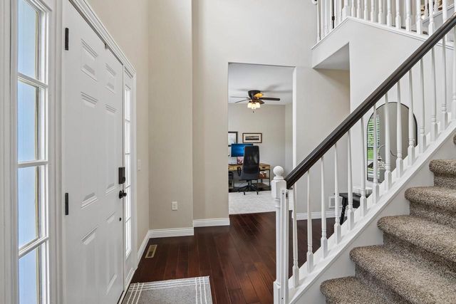 406 Chelsea Way, Dane, WI 53529