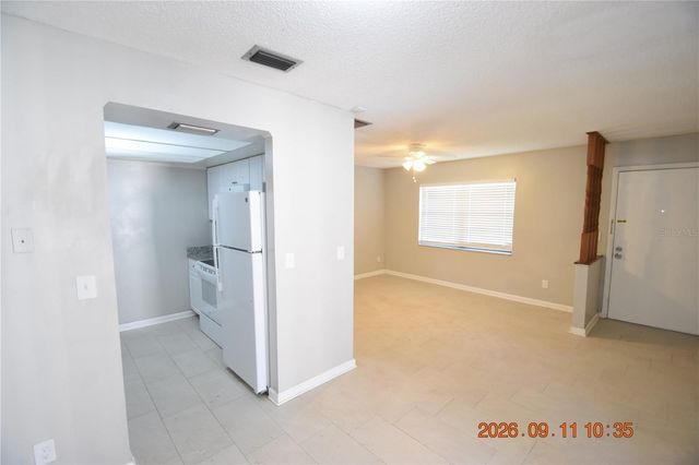 705 2ND AVENUE NW B, Ruskin, FL 33570