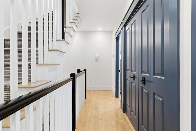 138 W 3rd St, Boston, MA 02127