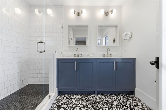 138 W 3rd St, Boston, MA 02127