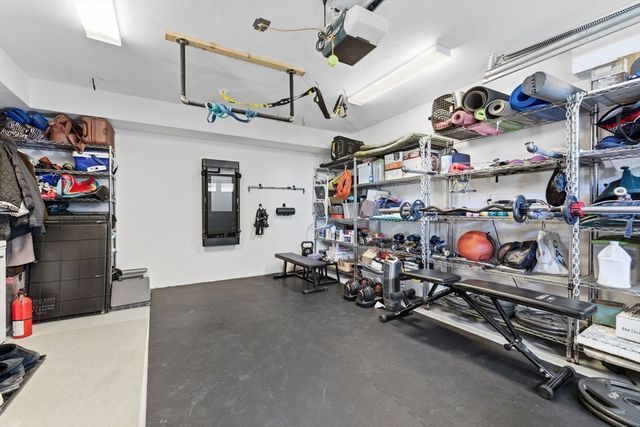 138 W 3rd St, Boston, MA 02127