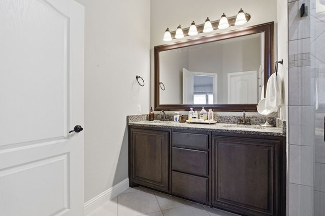 404 Moss Cove Drive, Aubrey, TX 76227