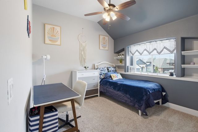 404 Moss Cove Drive, Aubrey, TX 76227