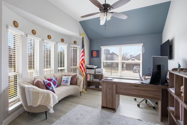 404 Moss Cove Drive, Aubrey, TX 76227