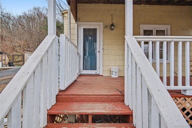 37 7th Street, Suffern, NY 10901