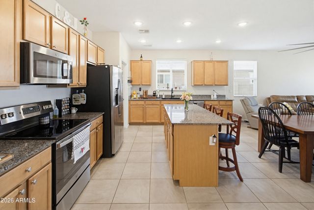 25152 N 135TH Avenue, Peoria, AZ 85383