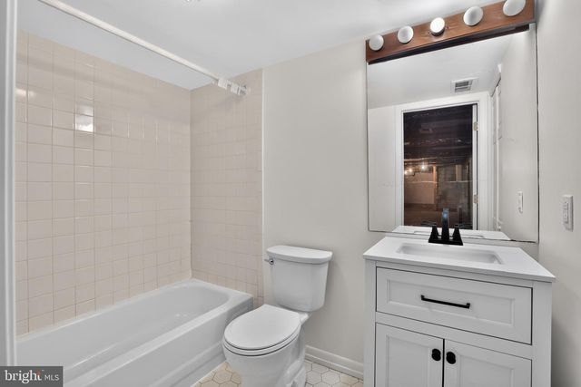 911 DELENE RD, Jenkintown, PA 19046