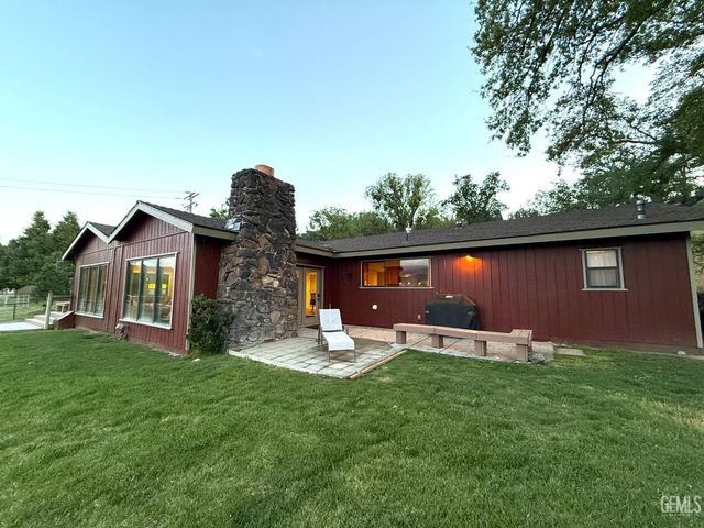 28100 Cumberland Road, Tehachapi, CA 93561