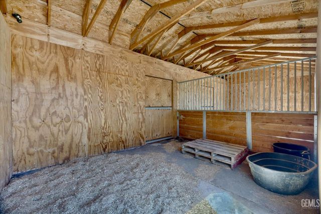 28100 Cumberland Road, Tehachapi, CA 93561