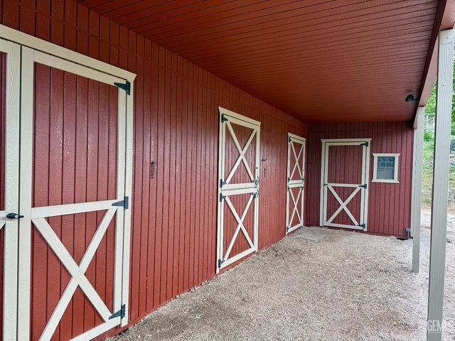 28100 Cumberland Road, Tehachapi, CA 93561