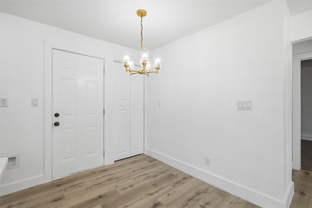 905 E Shaw Street, Fort Worth, TX 76110