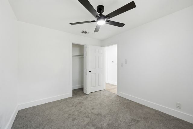 905 E Shaw Street, Fort Worth, TX 76110