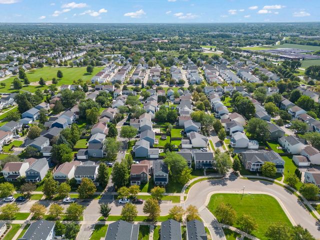 1010 Symphony Drive, Aurora, IL 60504