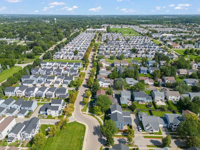 1010 Symphony Drive, Aurora, IL 60504