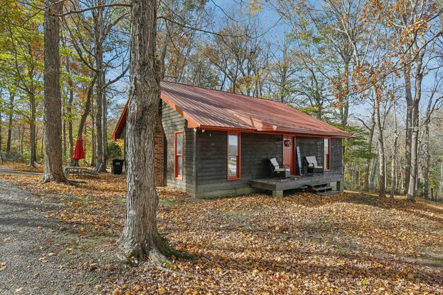 4515 C M Martin Rd, Springfield, TN 37172