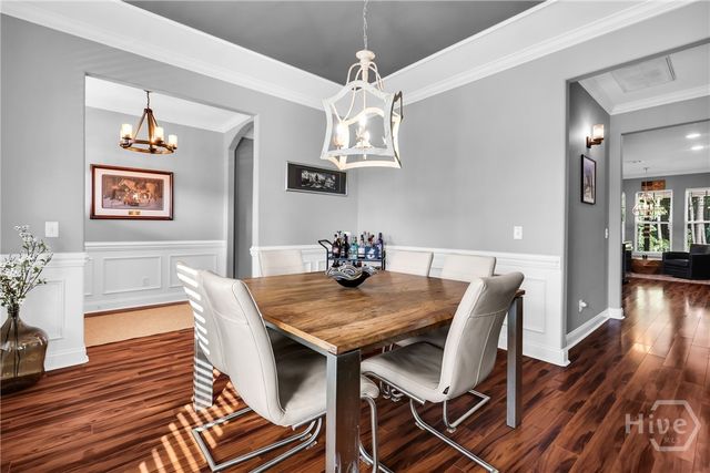8 Gresham Lane, Savannah, GA 31419