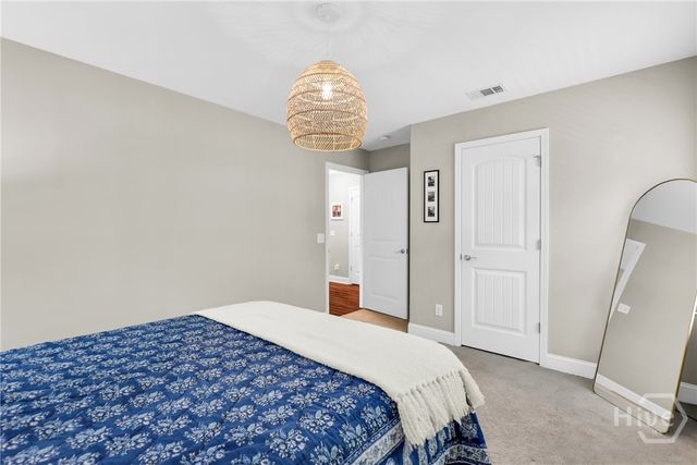 8 Gresham Lane, Savannah, GA 31419