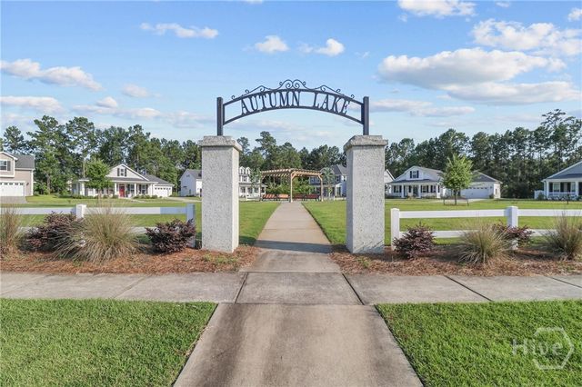 8 Gresham Lane, Savannah, GA 31419