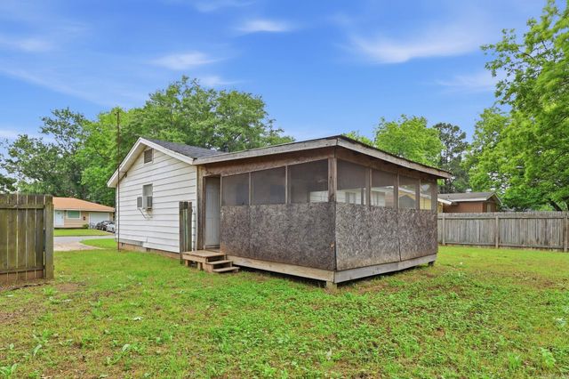 712 Graham Avenue, North Little Rock, AR 72117