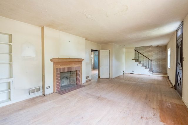 17757 Howe Avenue, Homewood, IL 60430