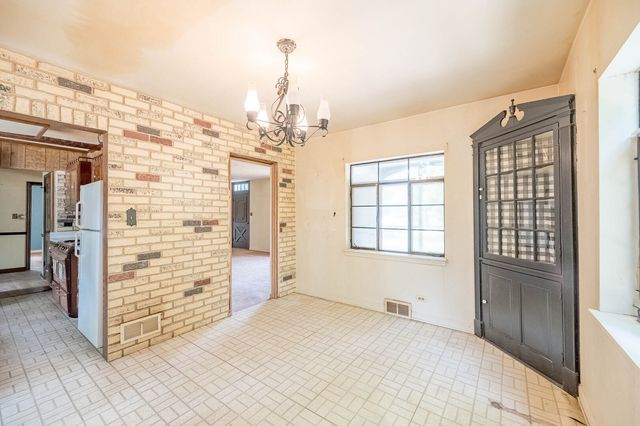 17757 Howe Avenue, Homewood, IL 60430