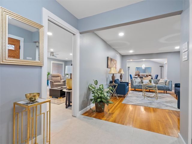 4119 Mischire Drive, Houston, TX 77025