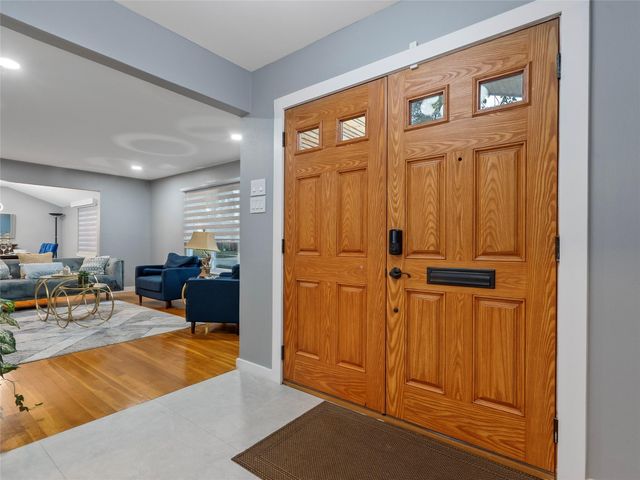 4119 Mischire Drive, Houston, TX 77025