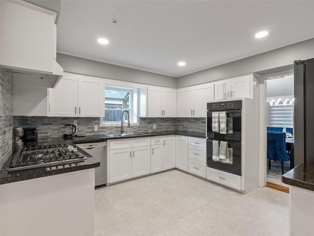 4119 Mischire Drive, Houston, TX 77025