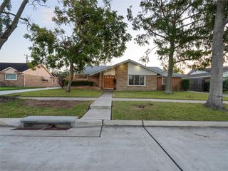 4119 Mischire Drive, Houston, TX 77025
