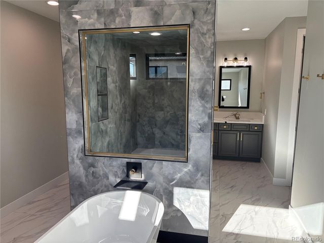 3275 S Newcombe Street, Lakewood, CO 80227