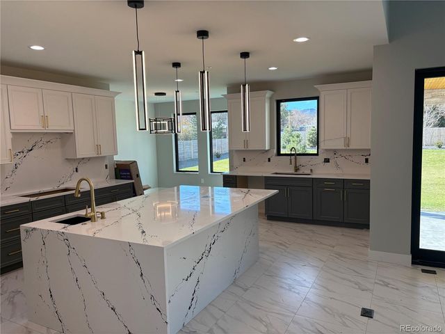 3275 S Newcombe Street, Lakewood, CO 80227