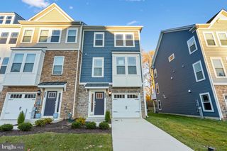 252 WATERSTONE RD, Essex, MD 21221